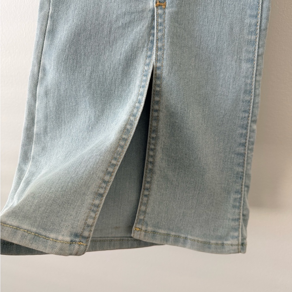 Levi 726 Flare Split Hem Women's Jeans - Picture 8 of 8
